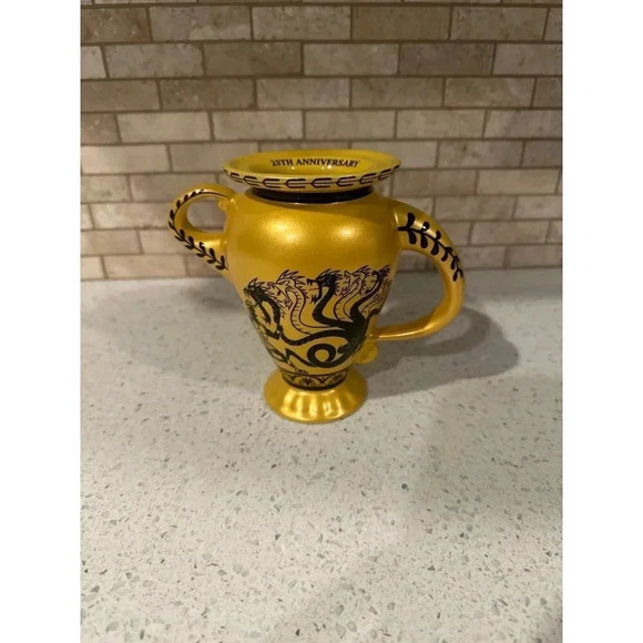 Disney Hercules 25th Anniversary Figural Ceramic Vase Mug 15 Oz. NEW - Picture 3 of 4